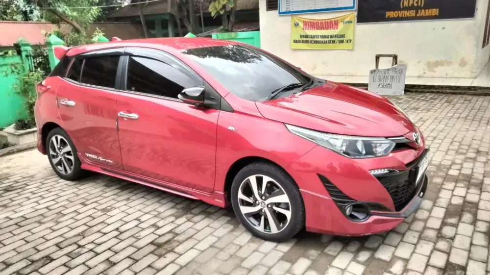YARIS TRD SPORTIVO 2018 AT KONDISI ISTIMEWA