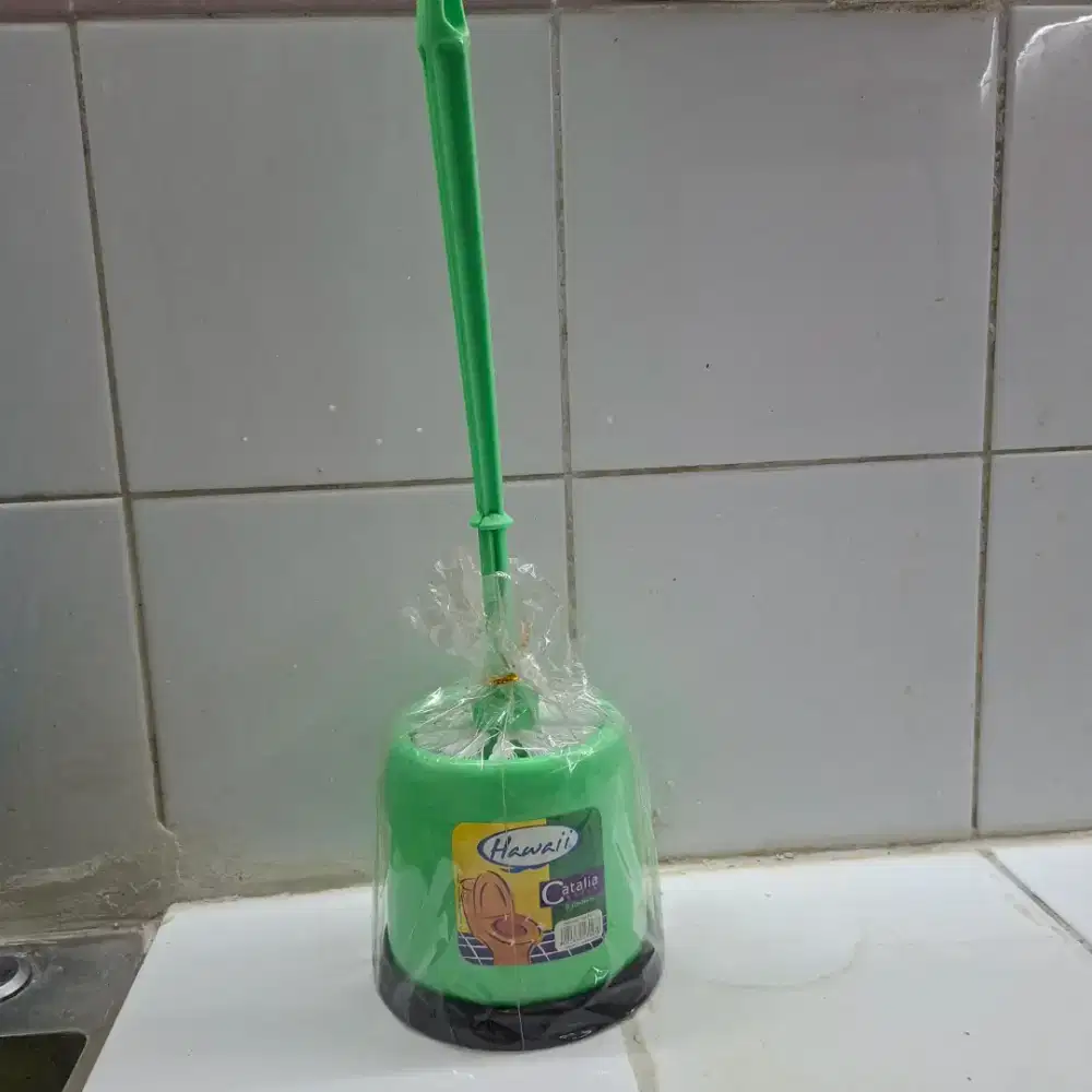 HARGA PROMO: Catalia Toilet Brush/ Sikat Pembersih Hawaii 7047 DT
