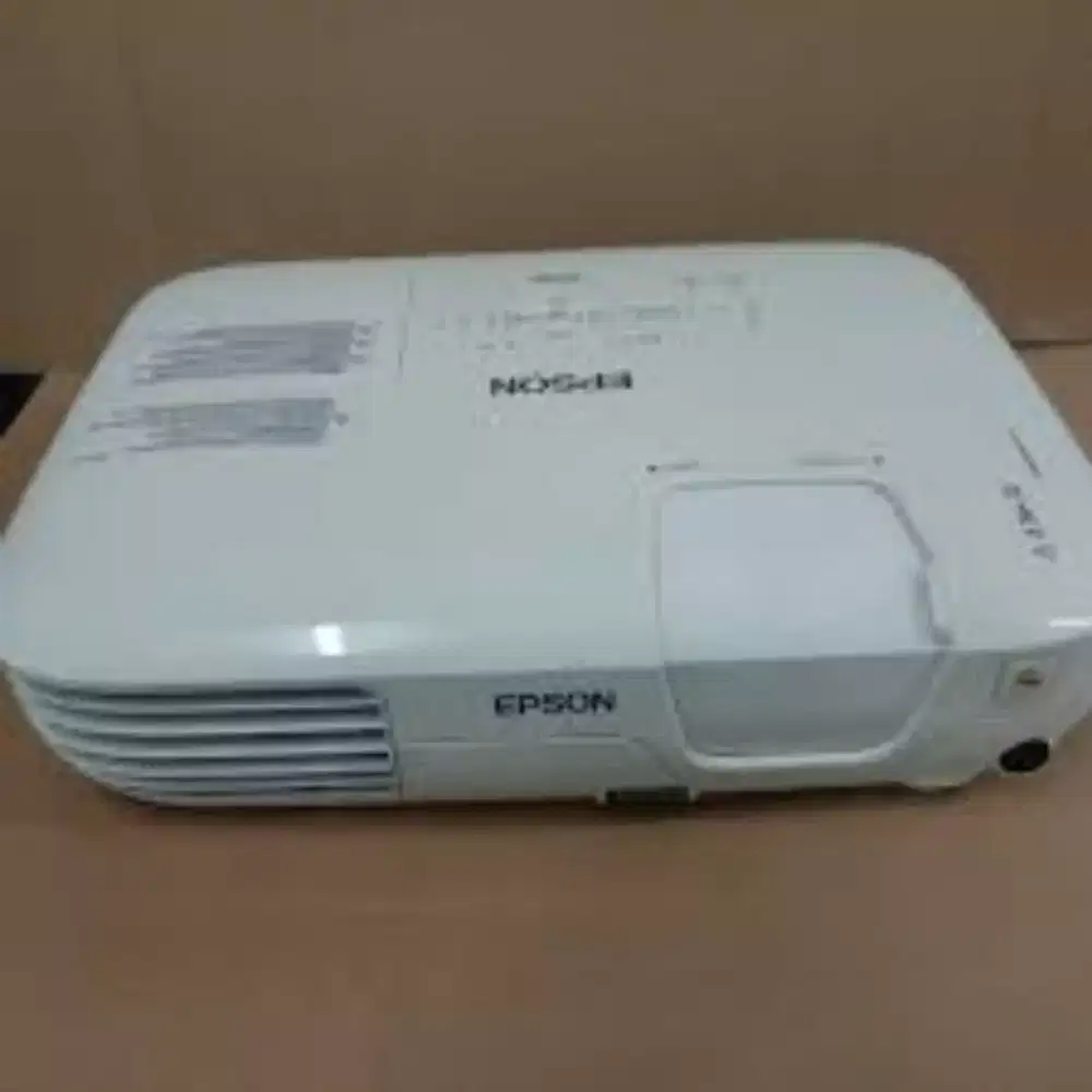 Proyektor epson ebs9 terang,  siap pakai