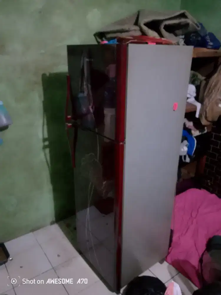 Kulkas Polytron 2 pintu