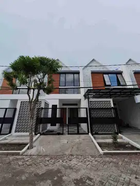 1 Unit Terakhir‼️Rumah Gading Pantai
100m dari Raya Kenjeran