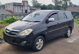Innova Hitam 2008 matic bensin (bukan dealer)