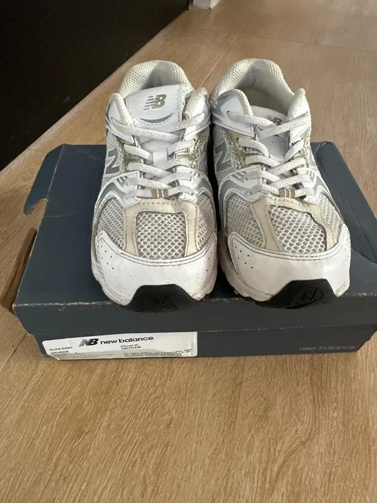 Sepatu New balance ori anak ukuran 33 1/2