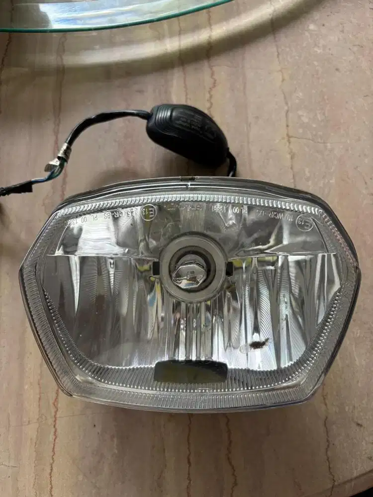 Copotan Lampu Klakson Vespa Sprint Matic 2018