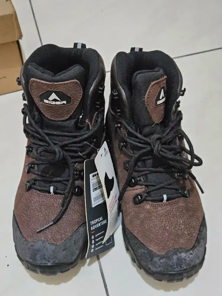 Sepatu Gunung Eiger plump b not adidas nike salomon tnf