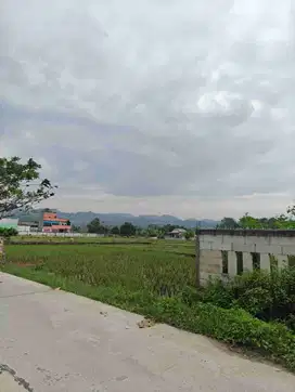 Tanah kav  800m2 harga 1 juta/m2 pingir jln