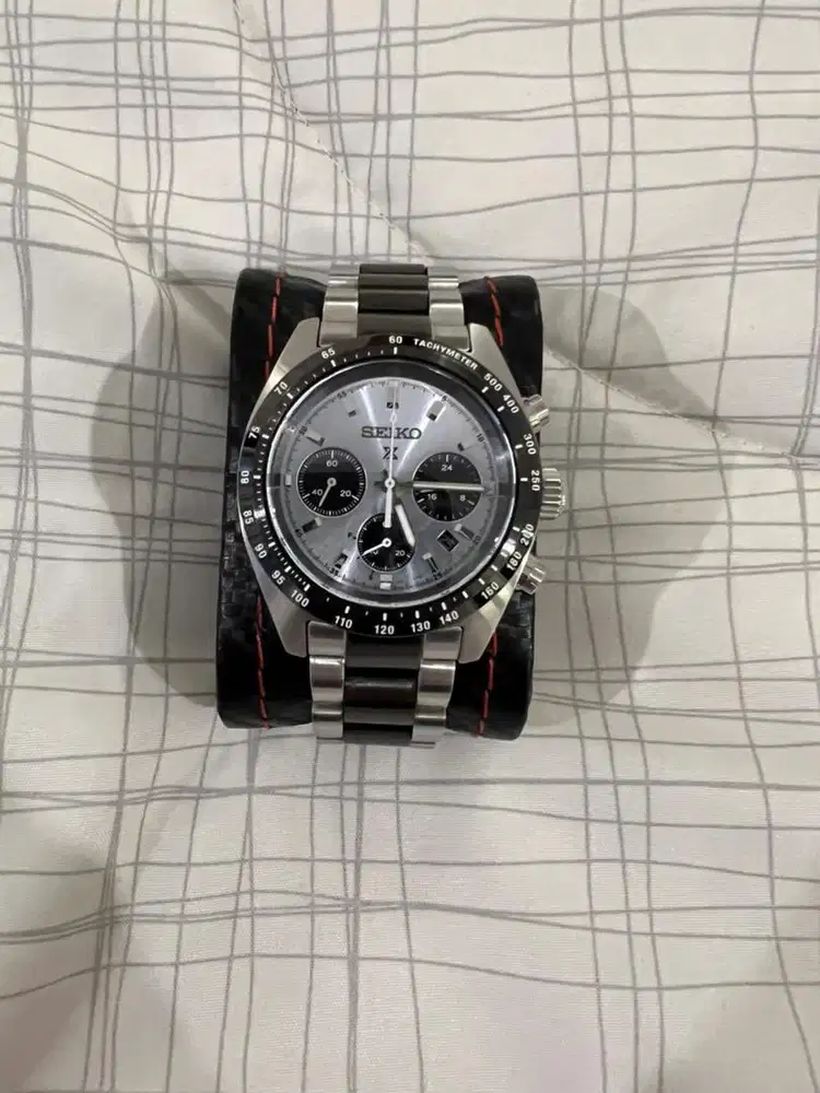 SEIKO PROSPEX SPEEDTIMER SOLAR CHRONOGRAPH SSC909P1 — LIMITED EDITION
