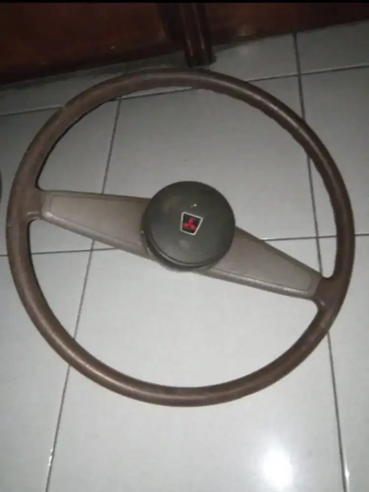 Stir mobil mitsubitshi