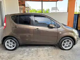 SUZUKI SPLASH 2013 km rendah