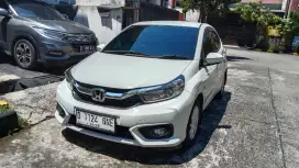 Honda Brio 2023 E matic DP 4 juta