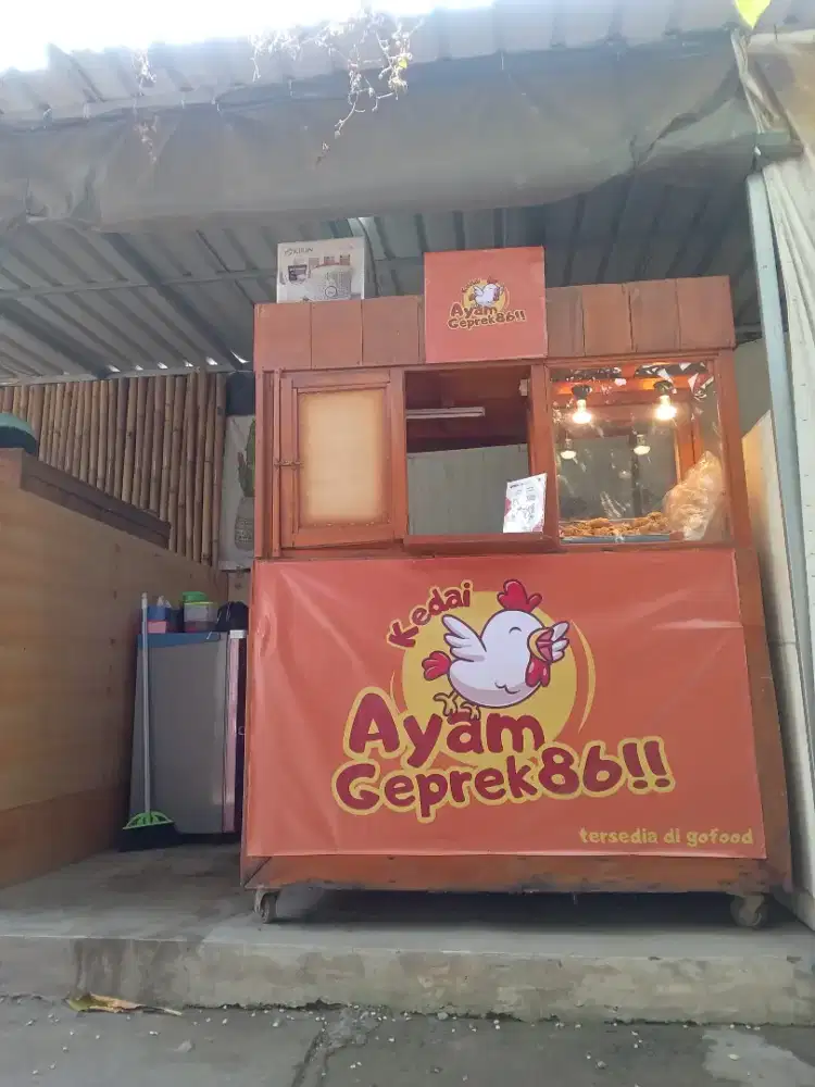 Di jual cepat rombong ayam geprek /soto
