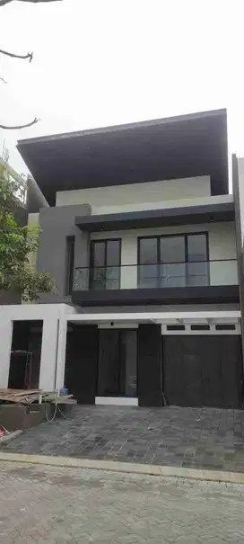 Rumah Dijual Citraland Woodland Surabaya Barat