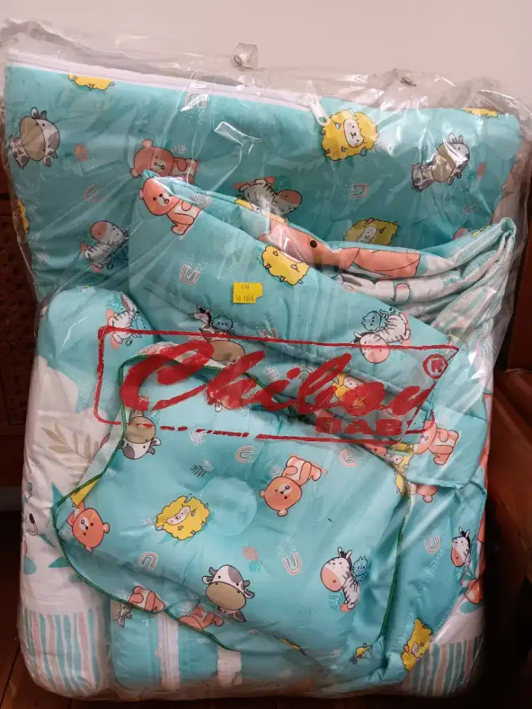 perlengkapan bayi usia 0 sampai 6bulan