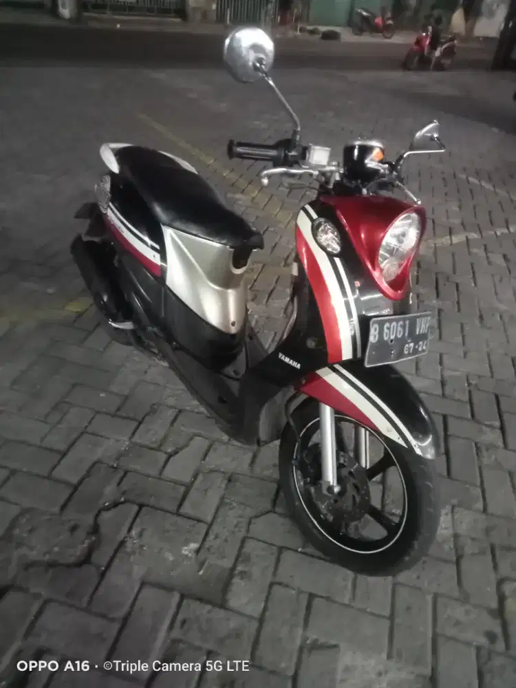 Dijual Yamaha Fino karbu 2013 mesin original BPKB