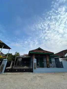 RUMAH DI SEWAKAN
