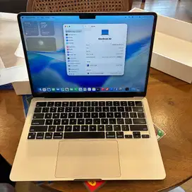 macbook air M2 13 inch starlight ram 8gb ssd 256gb november 2025