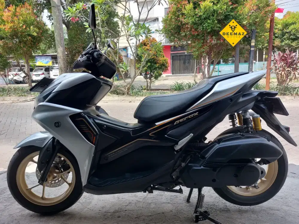 (DP 500 Rb)‼️ Yamaha Aerox S ABS Keyless Connected Silver 2022