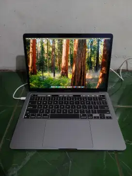 Macbook pro m1 2020 8/256