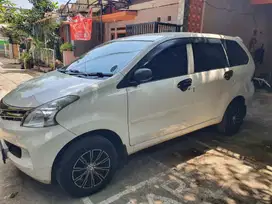 Daihatsu Xenia 2015 Bensin