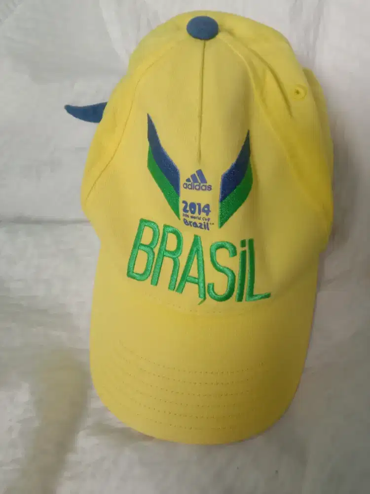 Topi second preloved import