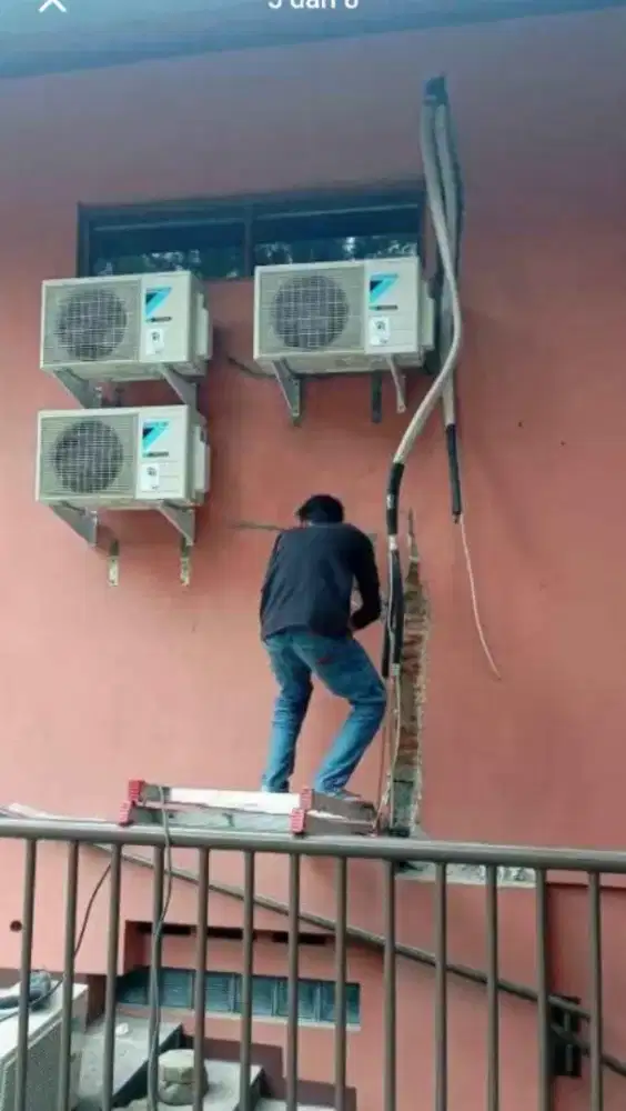 SERVICE AC TIDAK DINGIN BONGKAR PASANG AC, CUCI AC TAMBAH FREON DLL