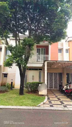 Disewakan Rumah di Cluster Lotus L9 Summarecon Bekasi