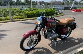Royal Enfield Classic 350 Chestnut Red