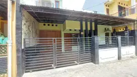 Di Sewakan Rumah Strategis dekat gembiraloka