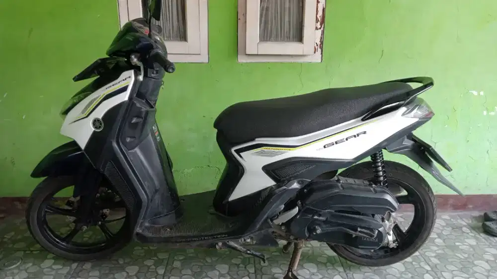 Km Rendah SANGAT ISTIMEWA GEAR125 2023 Orisinil Terawat  Z Sumedang
