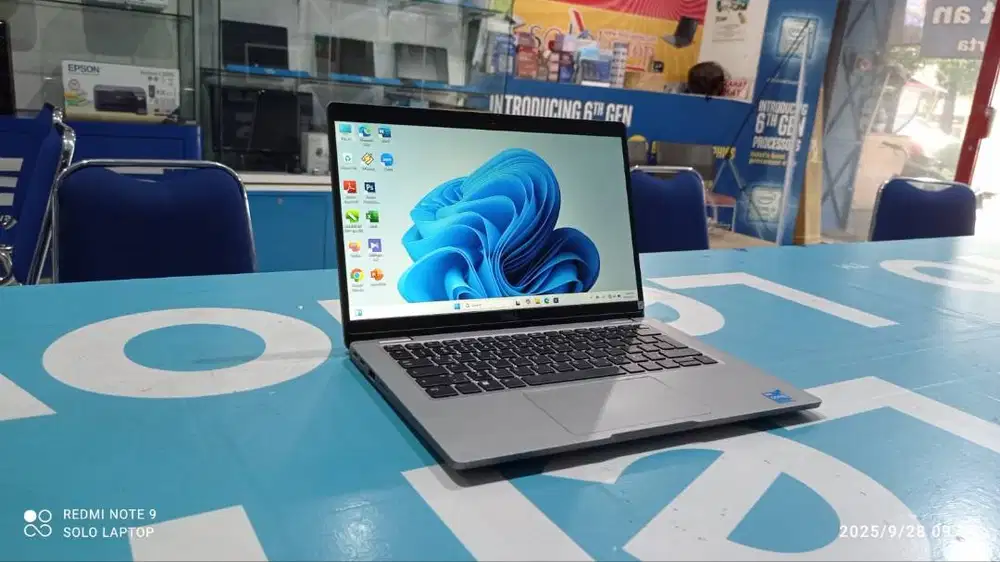 DELL 5320 CORE i5 GEN 11 RAM 16GB SSD 256GB VGA INTEL IRIS XE