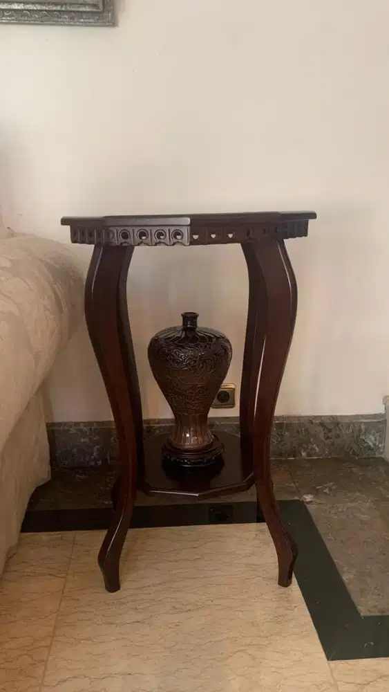 Meja kayu Dekagon/ Decagon side table