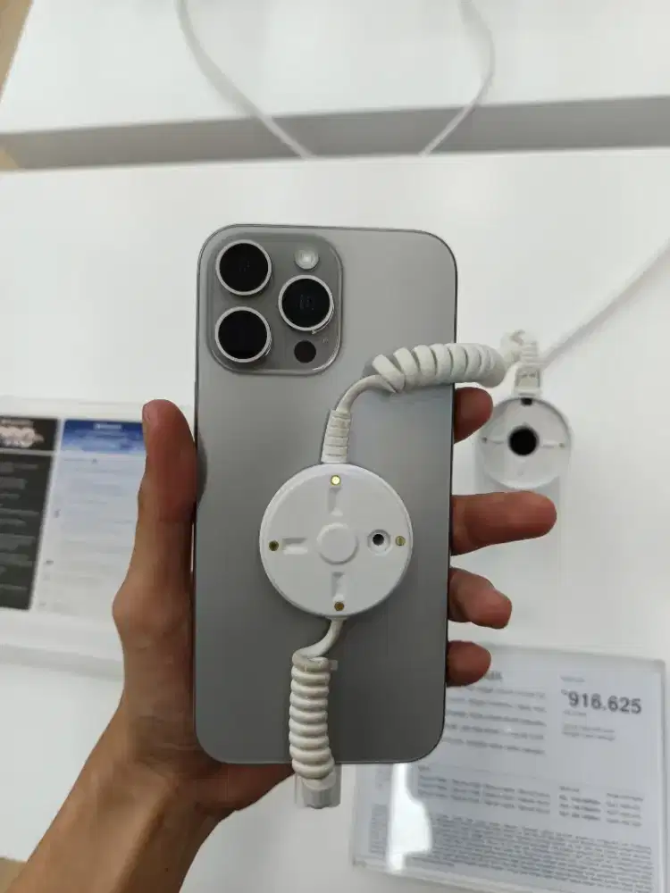 IPhone 16 Pro Max 512 GB Berbagai Pilihan Warna