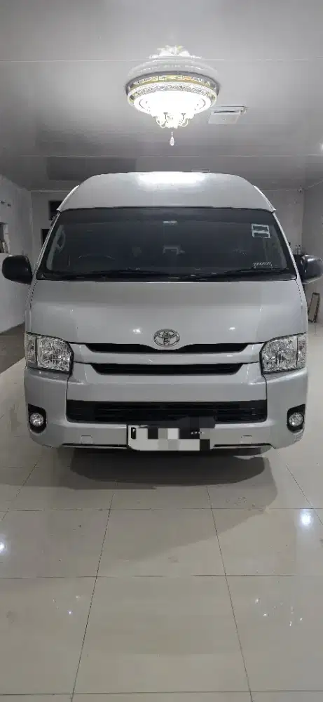 Hiace Commuter th 2015 km 96 rb