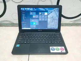 laptop Notebook Asus E202s