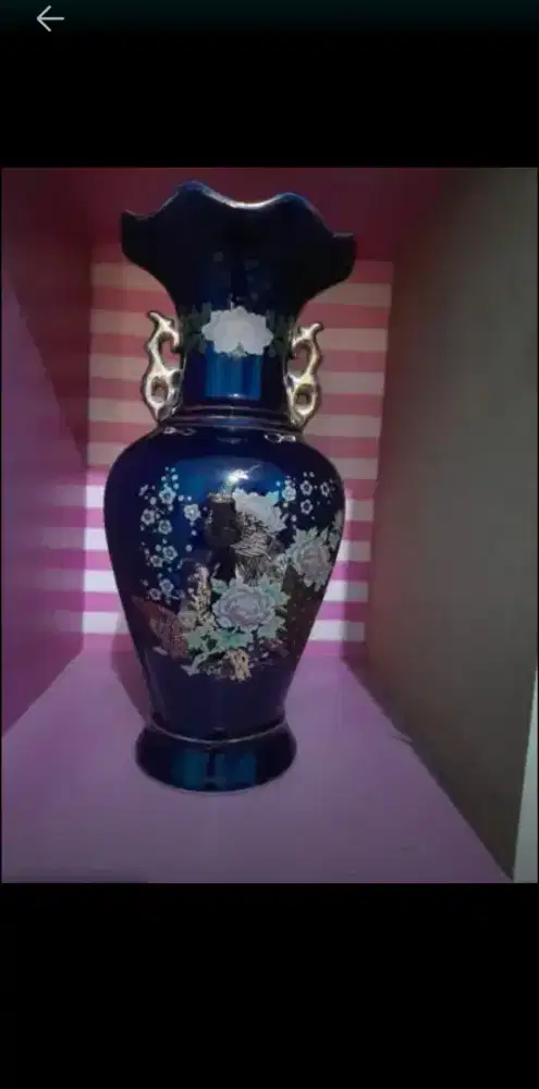 Guci kecil warna biru bunga2