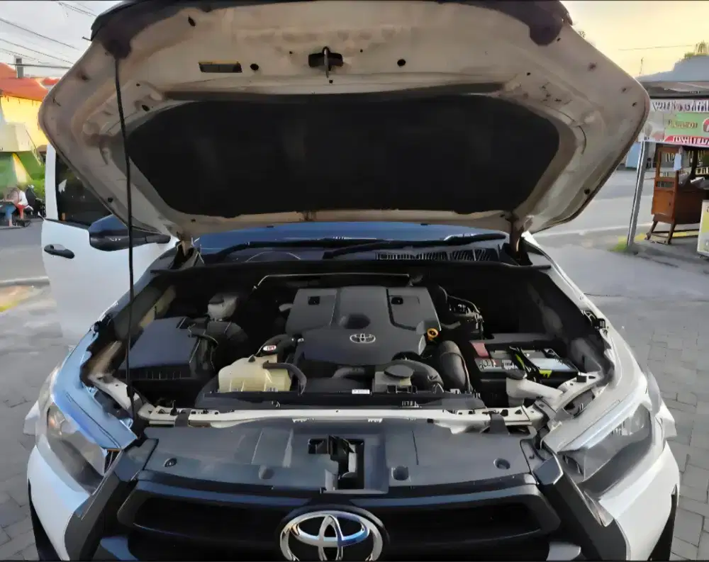 HILUX 2.4 E Diesel D-Cabin 4x4 2023