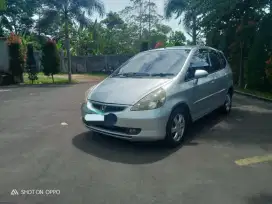 For sale honda jazz 2004 matic