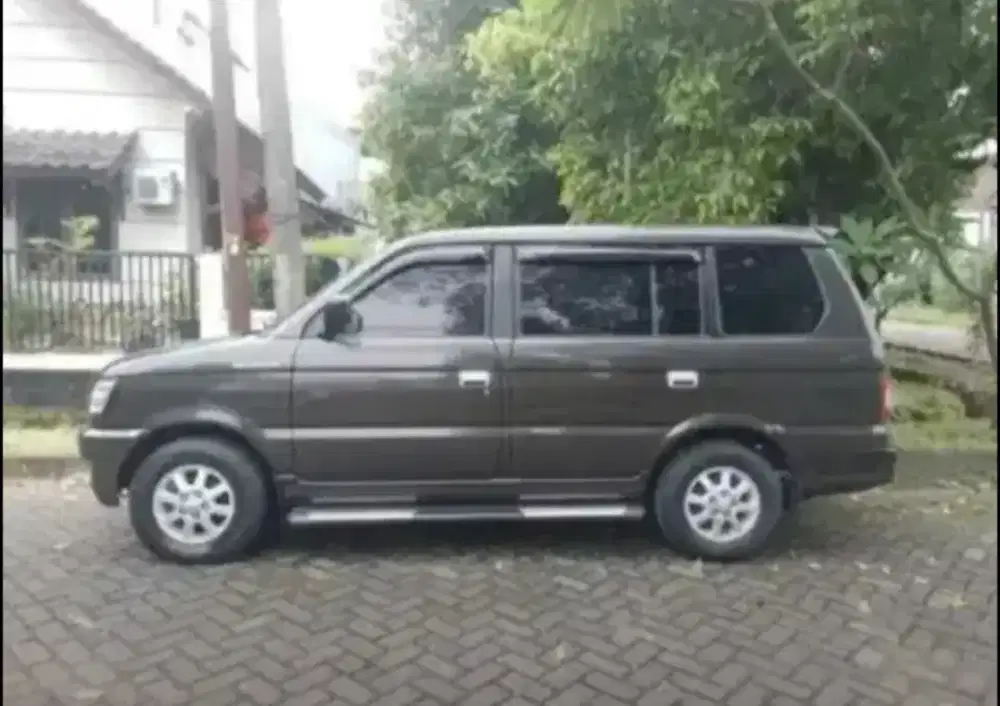 Mobil Kuda diesel terawat