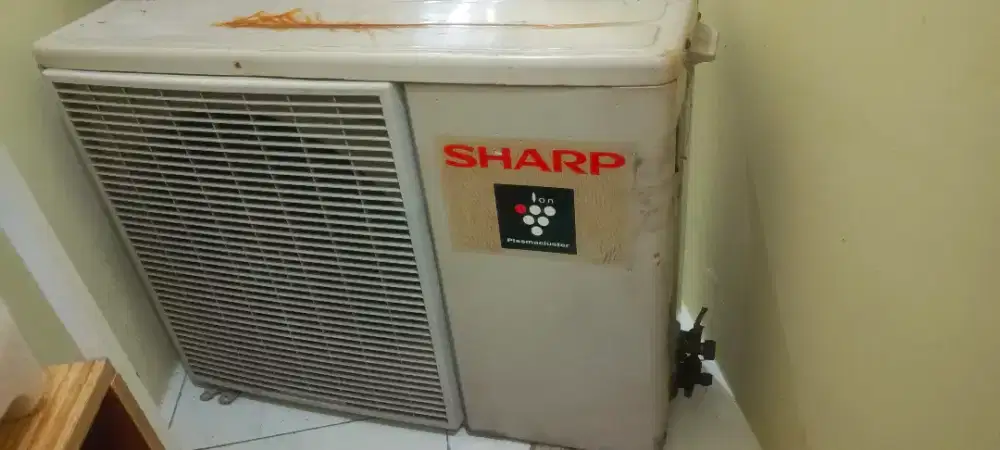 Outdoor ac sharp ½ pk