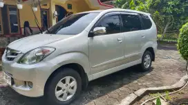 Xenia LI Deluxe VVT-i 2011
