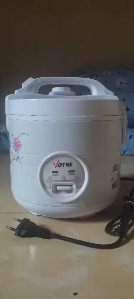 Magicom votre model G 11. Kapasitas 1.2 liter