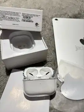 Airpod Apple Pro Generasi 1