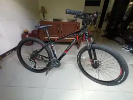 Dijual cepat Sepeda Polygon Xtrada 5.0