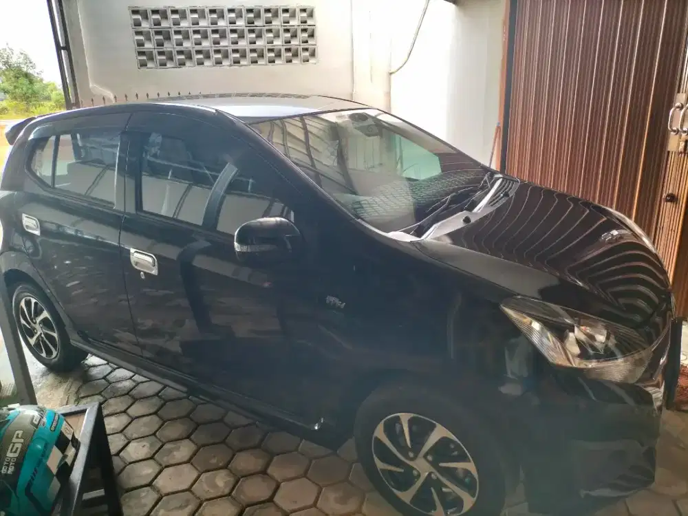 Dijual Daihatsu Ayla 1.2 R Manual tahun 2020