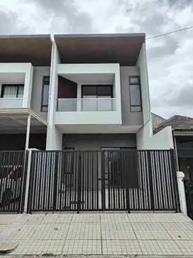 Sisa 1 unit Dijual Rumah New Gress 2 Lantai di Pondok Tjandra