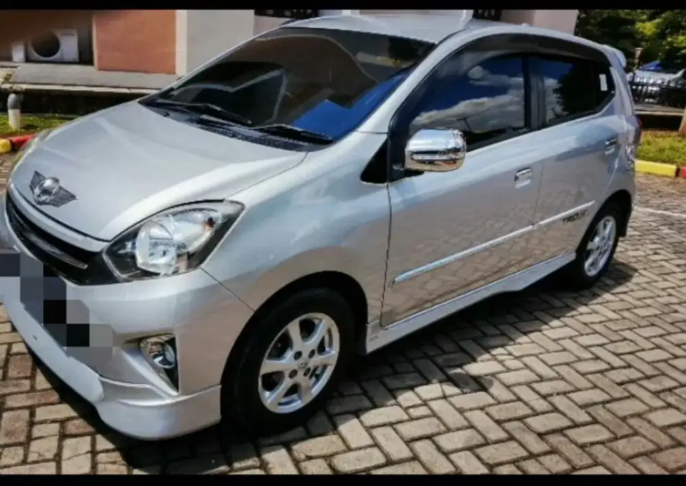Dijual mobil agya trd 2016