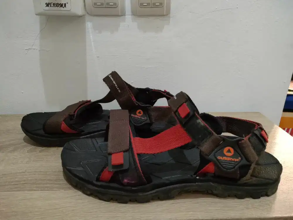 Sandal Gunung Outdoor Second Size 43