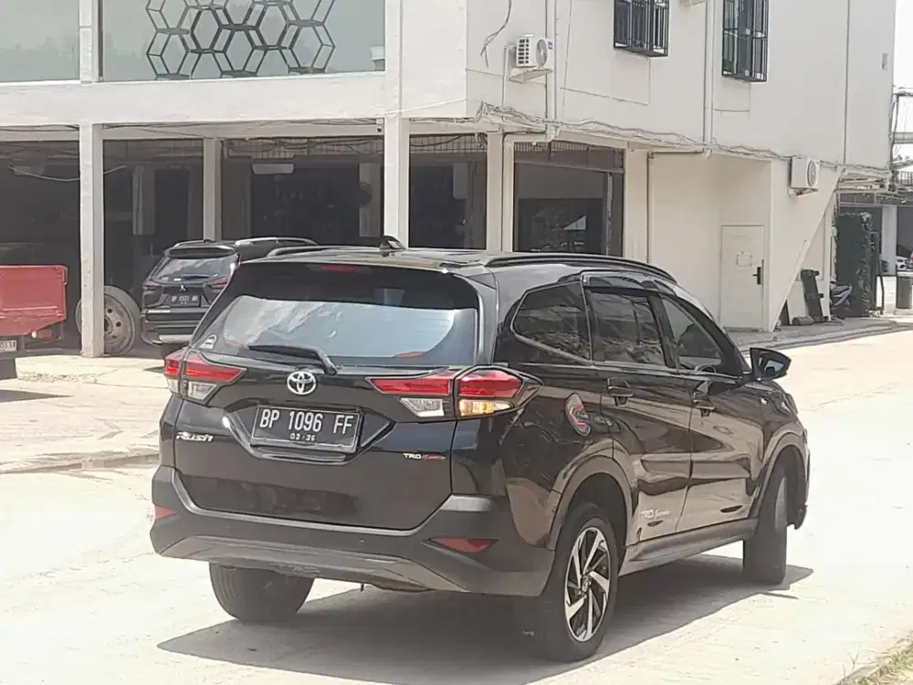 TOYOTA RUSH TRD SPORTIFO AUTO   PAJAK HIDUP  TANGAN PERTAMA DARI BARU