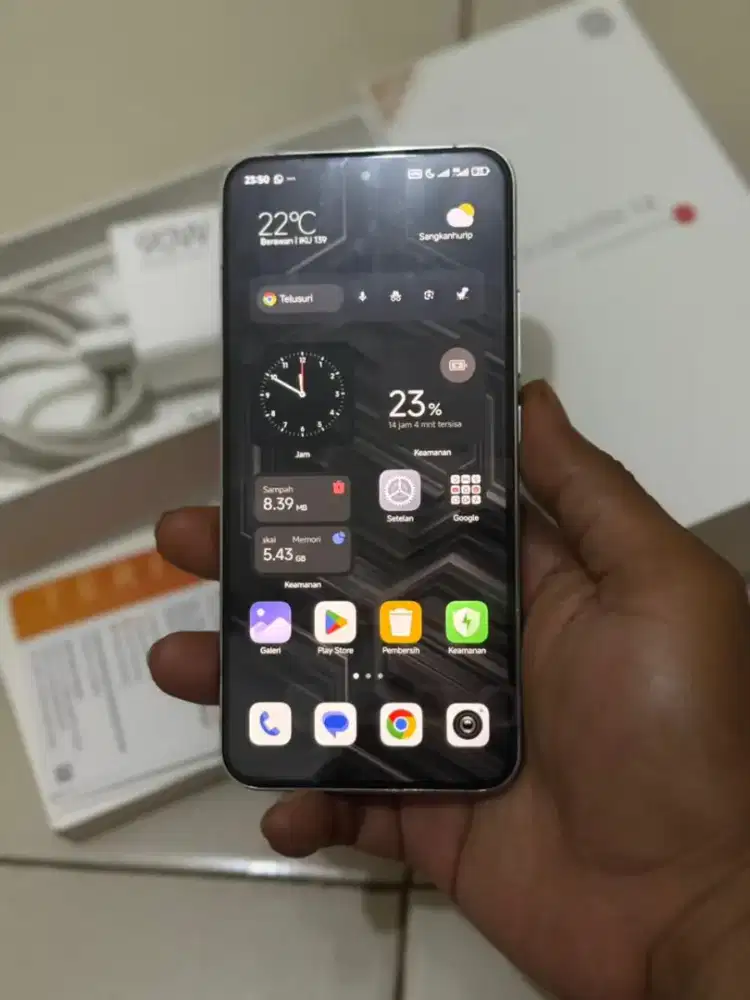 Xiaomi 14 12/256 White Fullset Garansi Resmi on Februari 2027