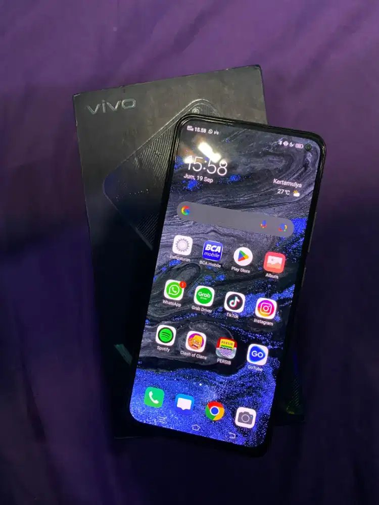 Vivo v19 8/128 gb